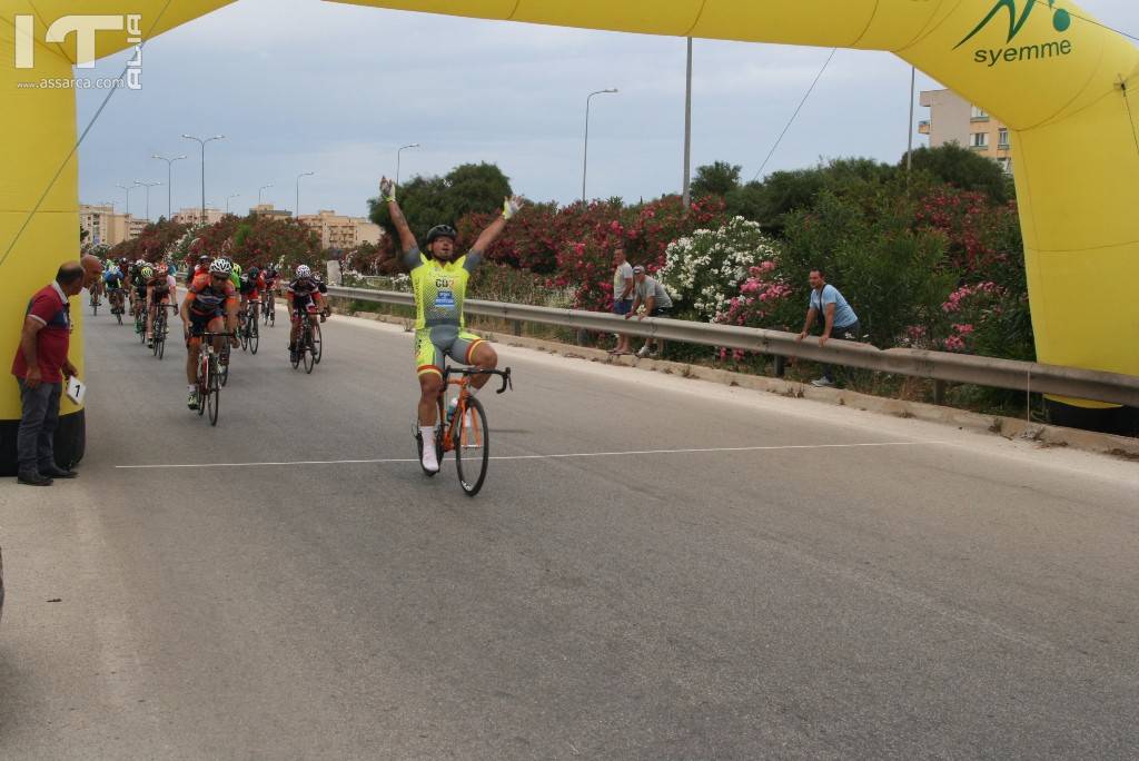CICLISMO:  Il velocista Cosimo Salute della A.S.D. Fiamma  Palermo vince il 4� Trofeo Bar Baby Luna