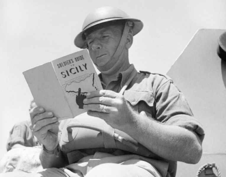 Caltavuturo, si presenta il libro di Alfonso Lo Cascio 1943: la Reconquista dellEuropa. Dalla Conferenza di Casablanca allo sbarco in Sicilia